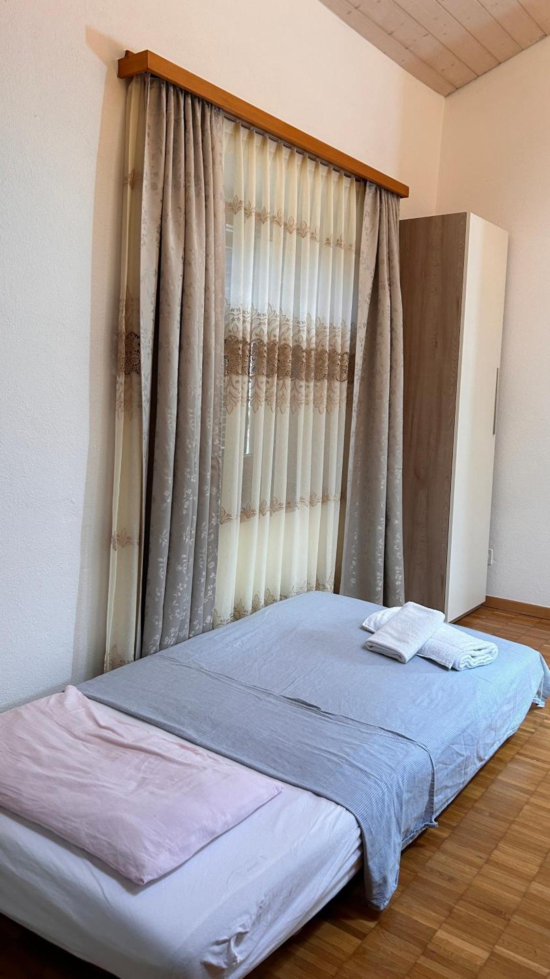A Hilarious Hideaway In Roveredoアパートメント エクステリア 写真