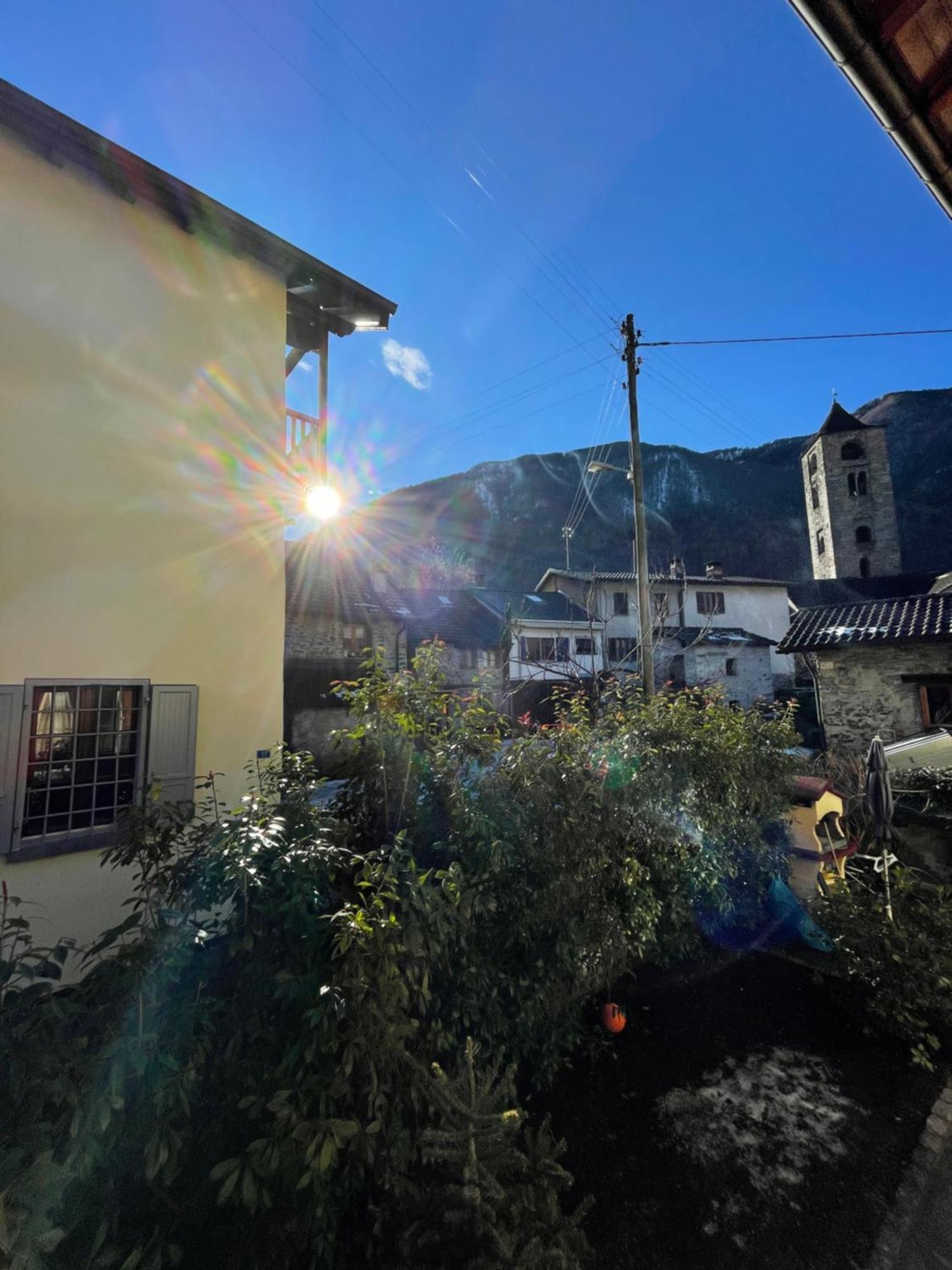 A Hilarious Hideaway In Roveredoアパートメント エクステリア 写真